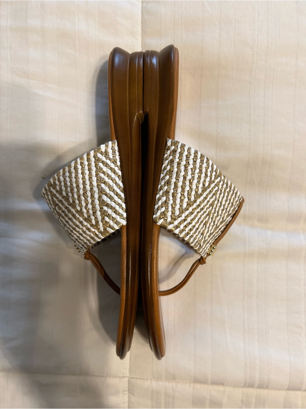 Italian Shoemakers Brown and White Braided Toe-Loop Sandals - Picture 8 of 11
